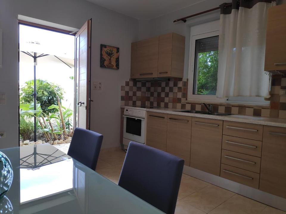Xenia'S Countryside Guesthouse Agia Marina Екстериор снимка
