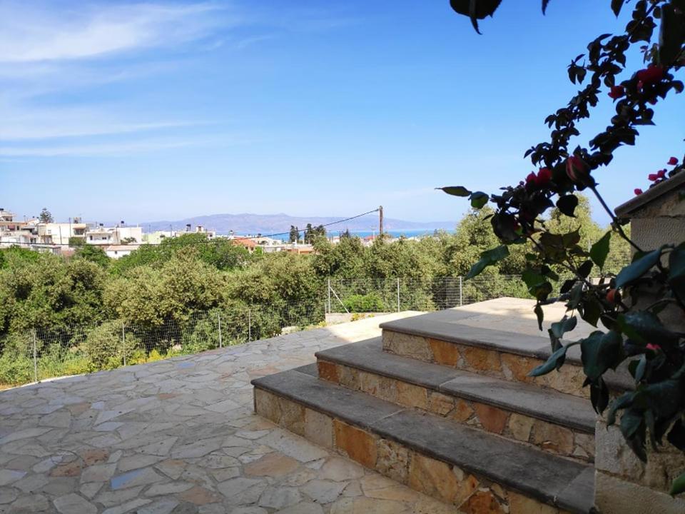 Xenia'S Countryside Guesthouse Agia Marina Екстериор снимка