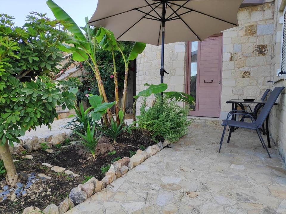 Xenia'S Countryside Guesthouse Agia Marina Екстериор снимка